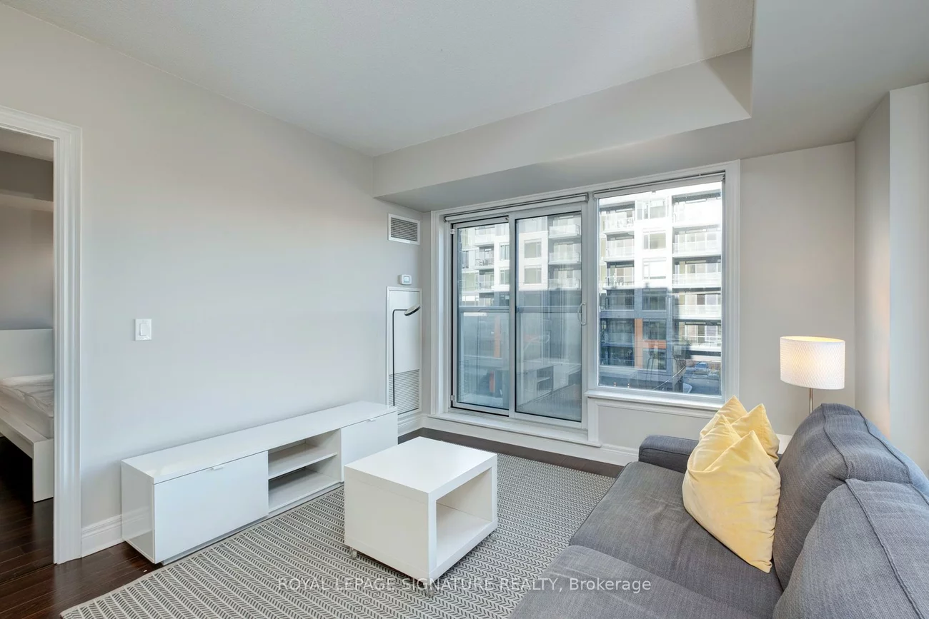 701, Sheppard, Clanton Park, Toronto