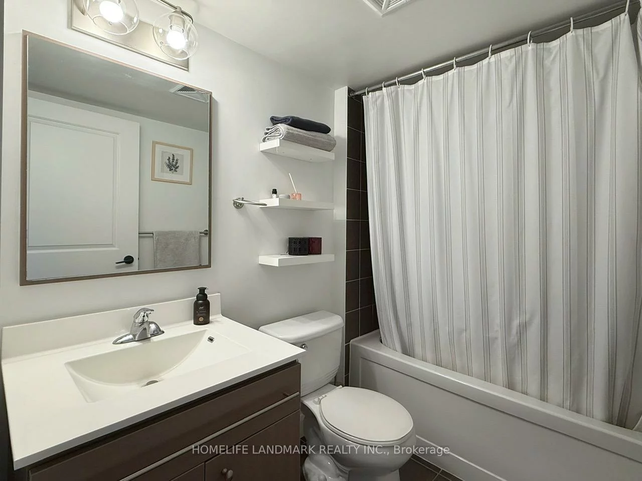 100, Western Battery, Niagara, Toronto