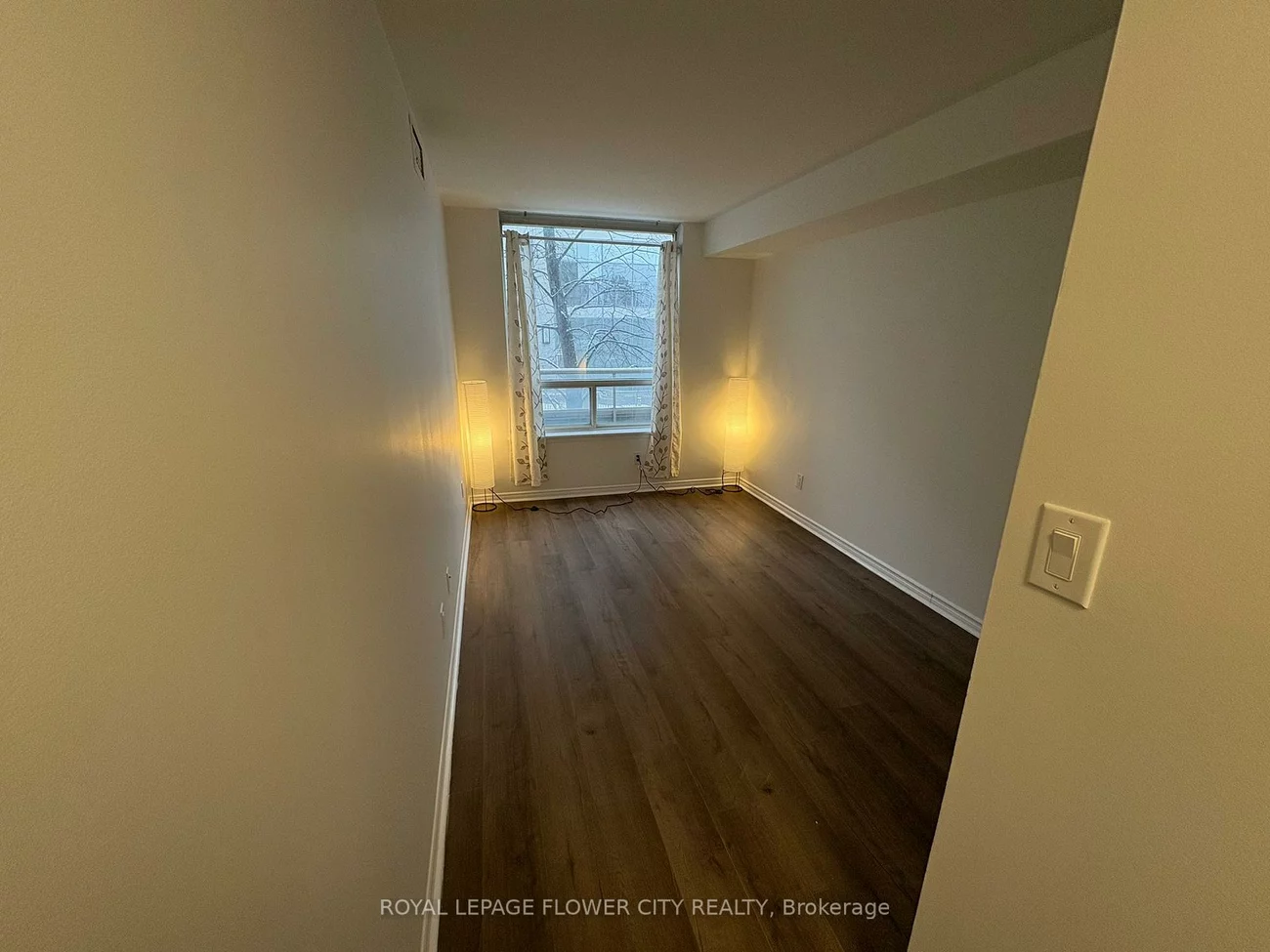 35, Empress, Willowdale East, Toronto