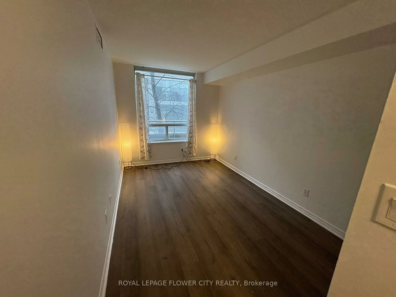 35, Empress, Willowdale East, Toronto