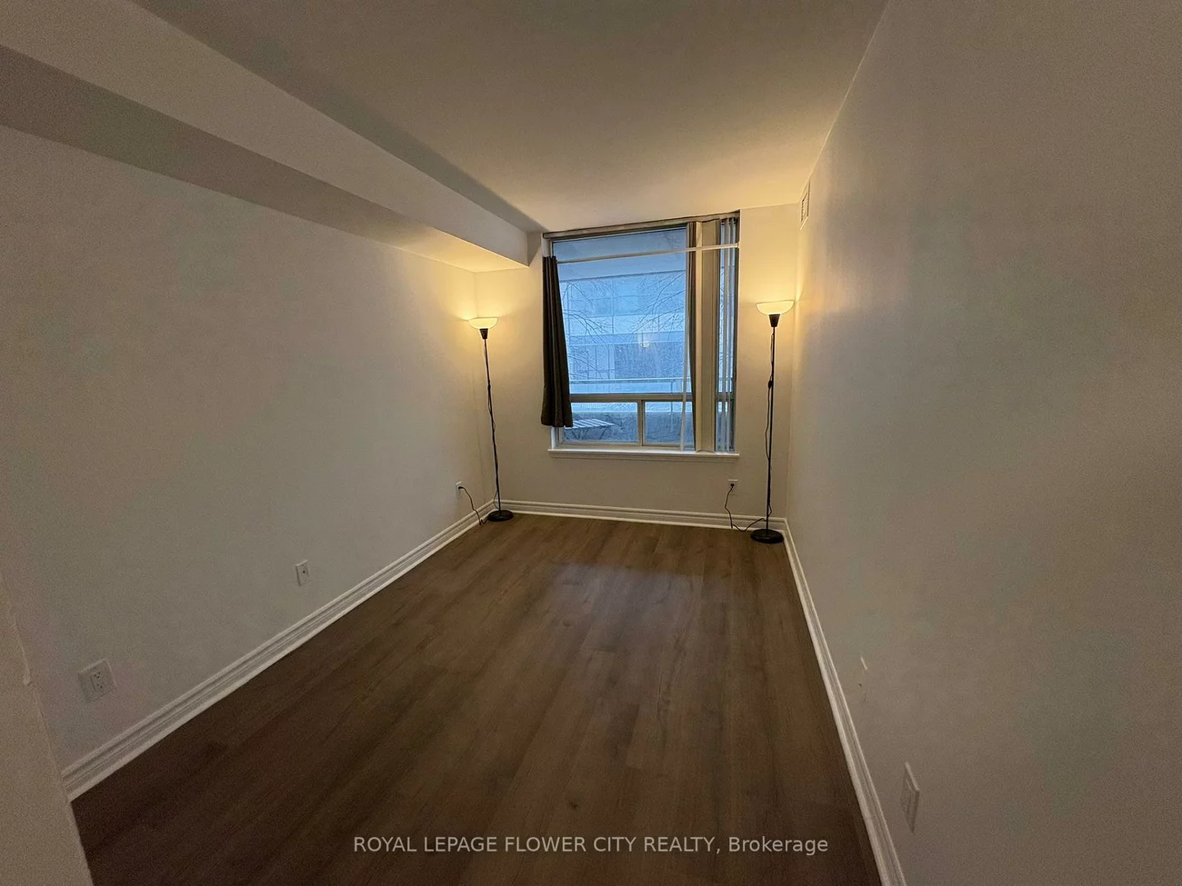 35, Empress, Willowdale East, Toronto