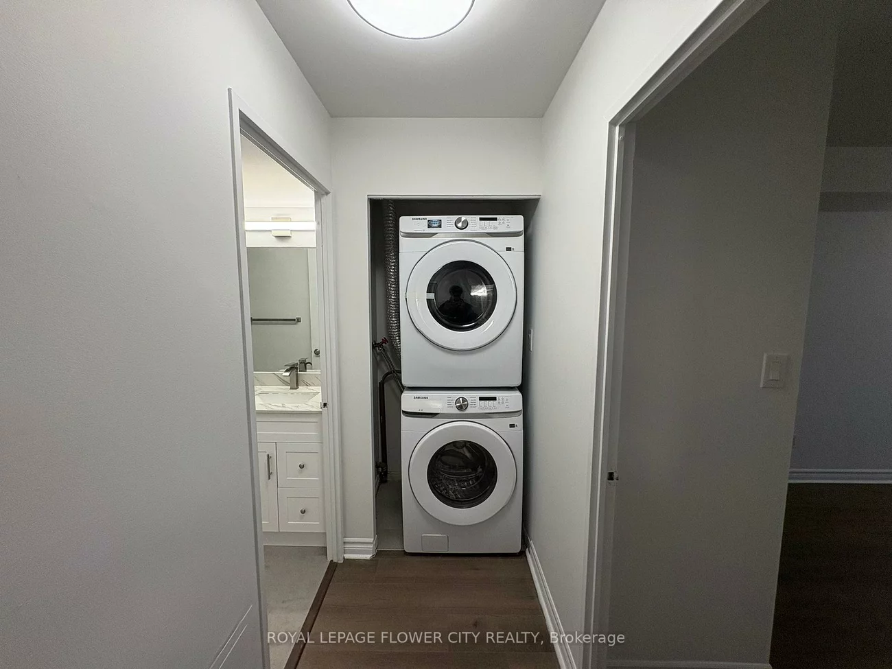 35, Empress, Willowdale East, Toronto