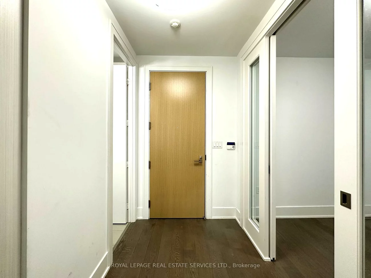 39, Queens, Waterfront Communities C8, Toronto