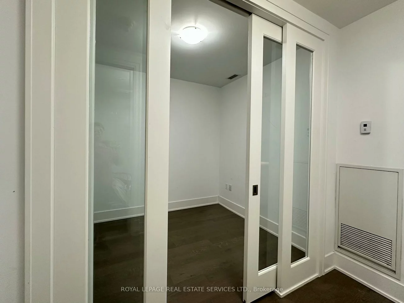 39, Queens, Waterfront Communities C8, Toronto