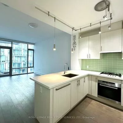 39, Queens, Waterfront Communities C8, Toronto