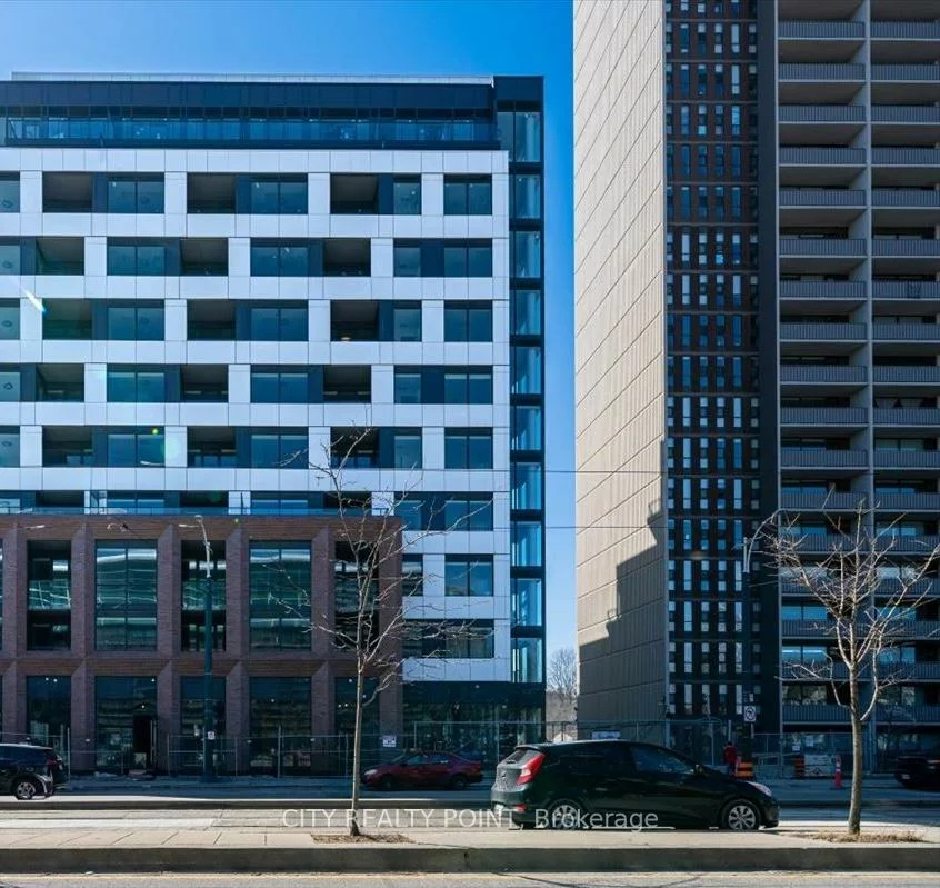 664, Spadina, University, Toronto