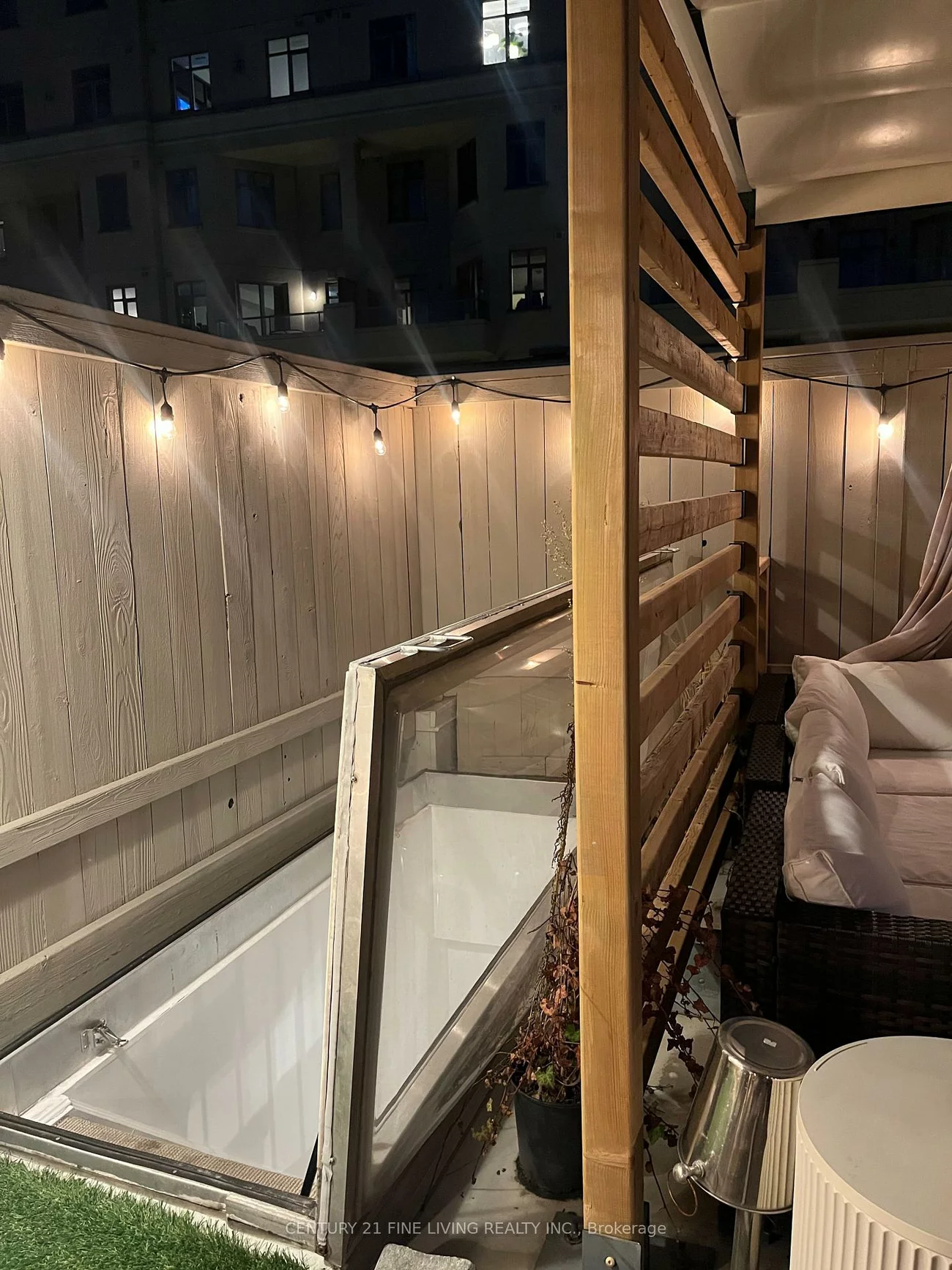 11, Niagara, Waterfront Communities C1, Toronto