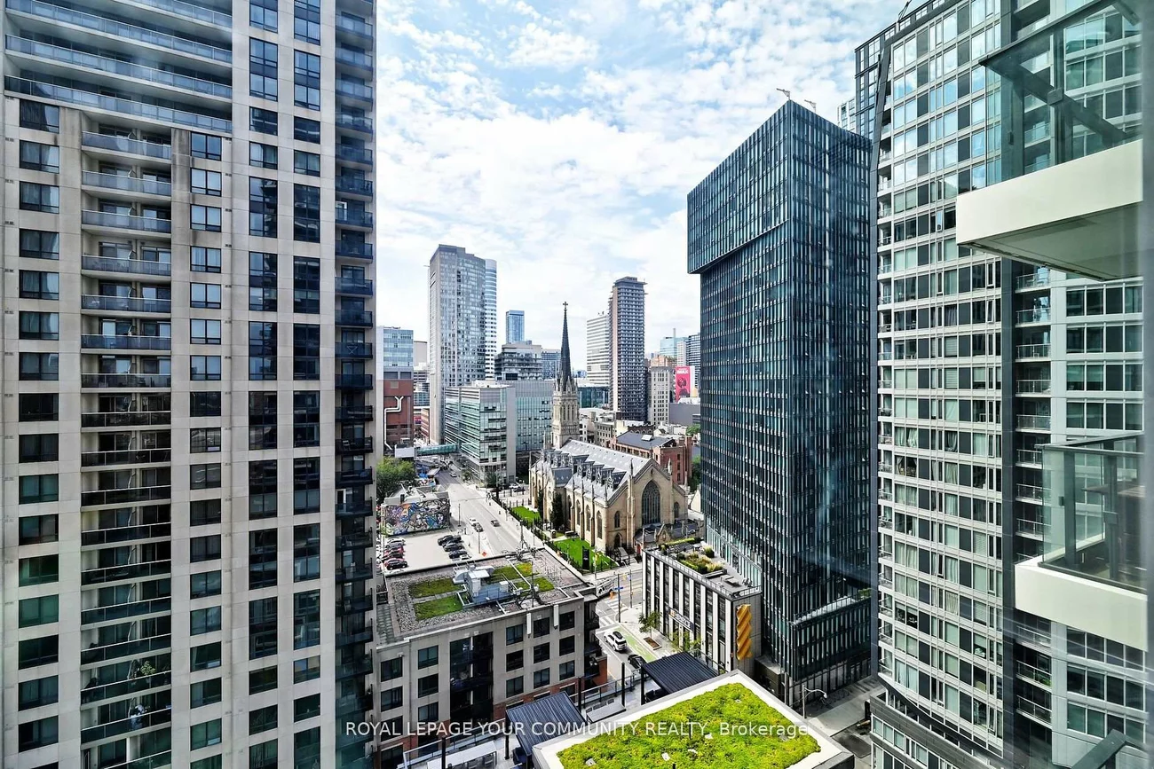 77, Shuter, Church-Yonge Corridor, Toronto