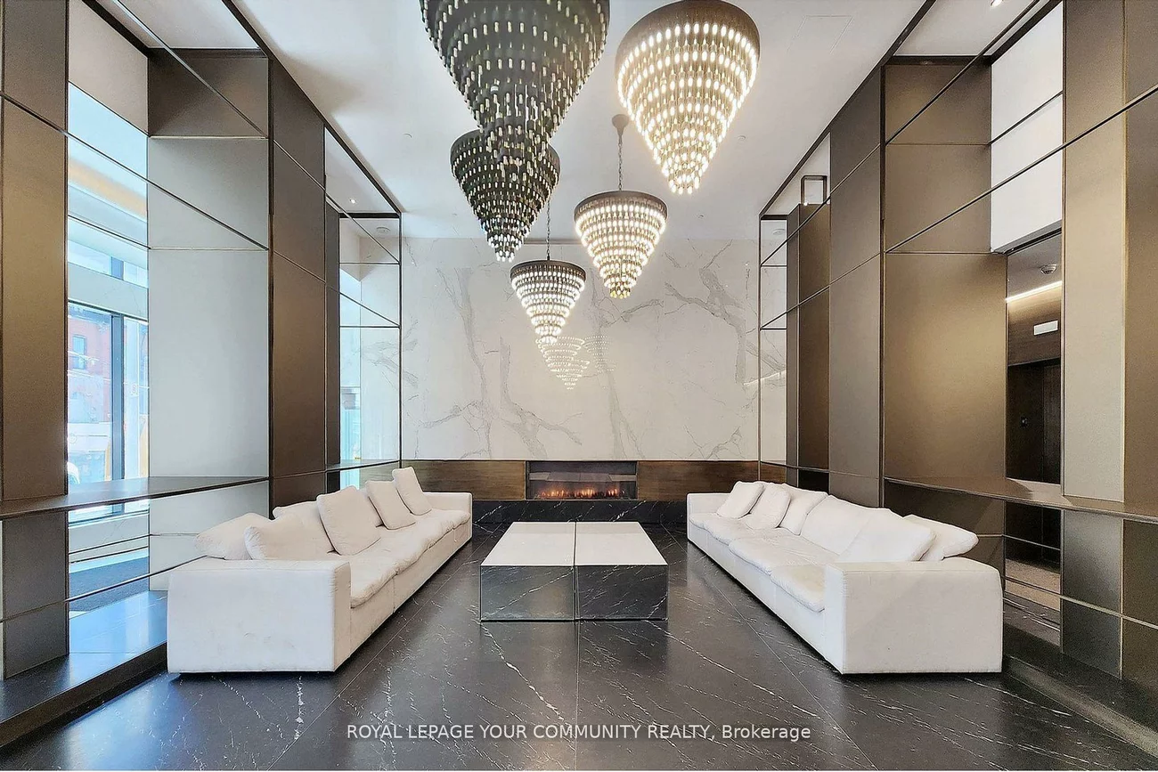 77, Shuter, Church-Yonge Corridor, Toronto