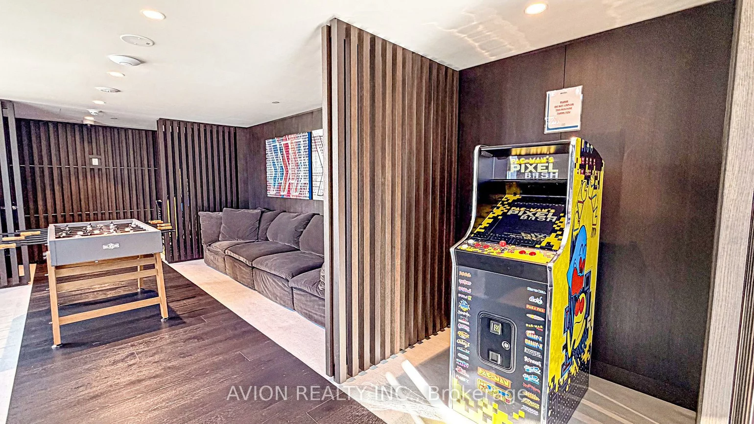 55, Cooper, Waterfront Communities C8, Toronto