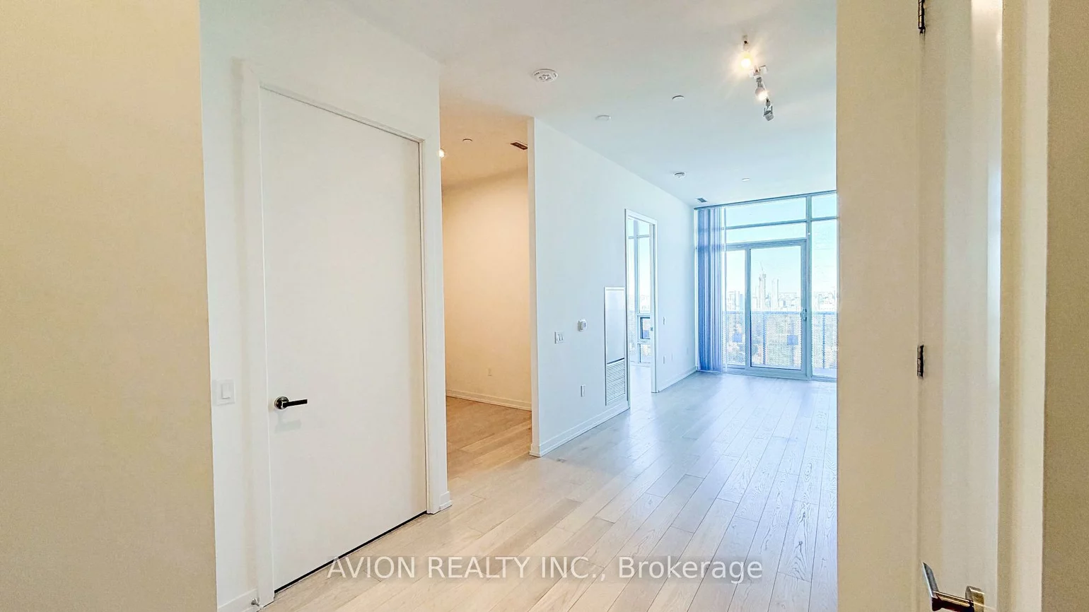 55, Cooper, Waterfront Communities C8, Toronto