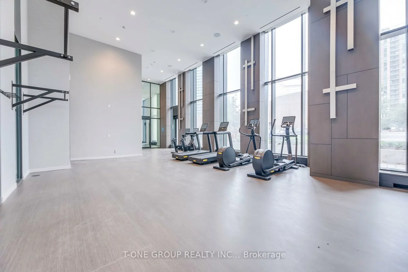 15, Holmes, Willowdale East, Toronto