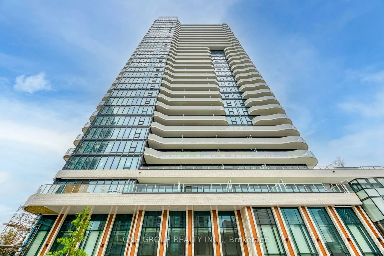 15, Holmes, Willowdale East, Toronto
