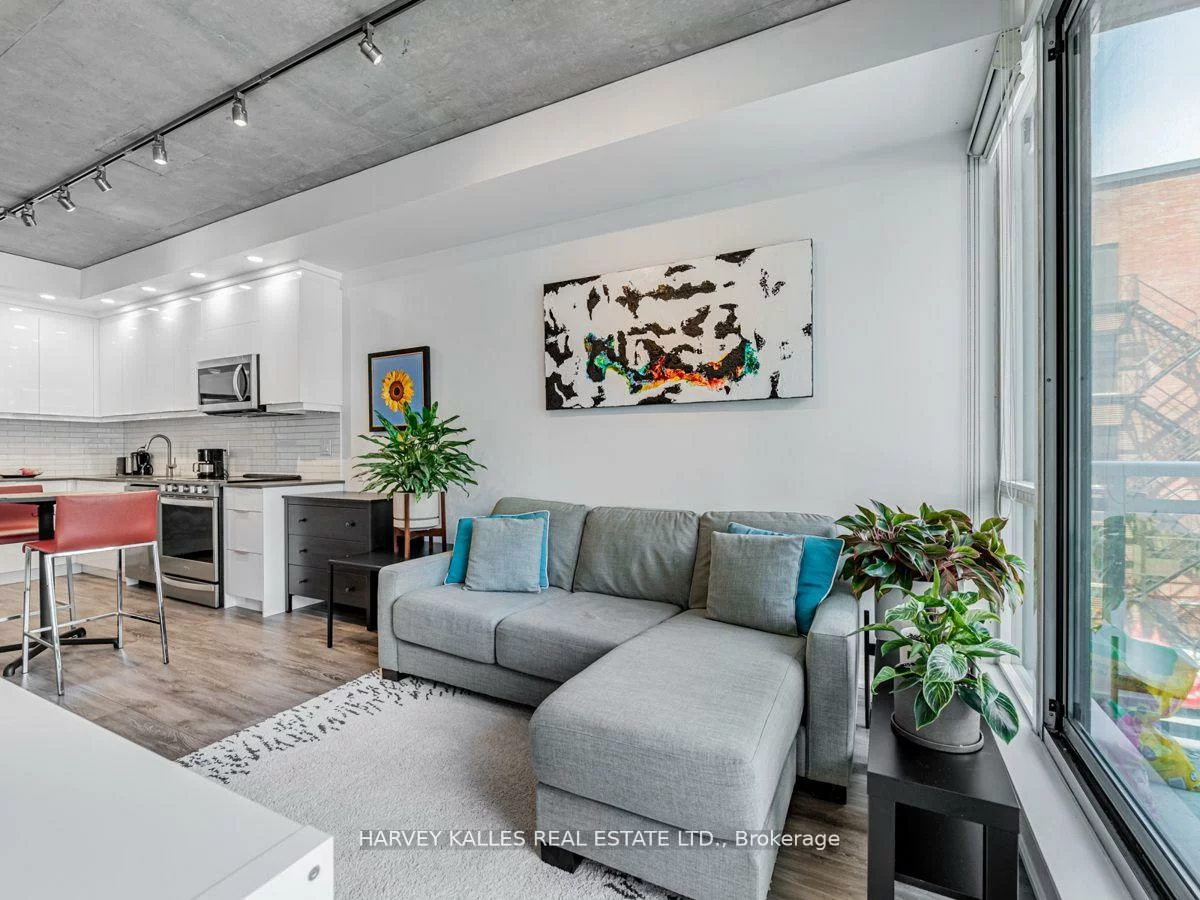 38, Niagara, Waterfront Communities C1, Toronto