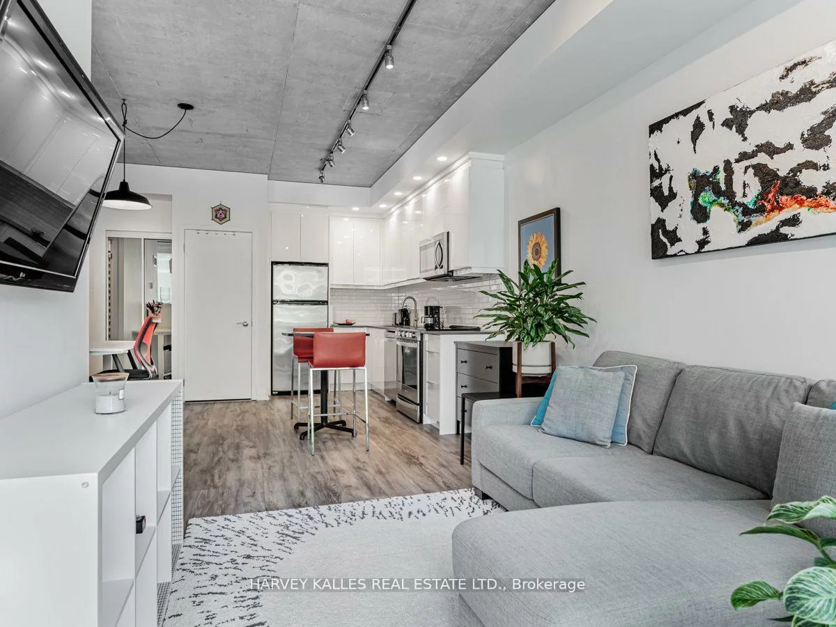 38, Niagara, Waterfront Communities C1, Toronto