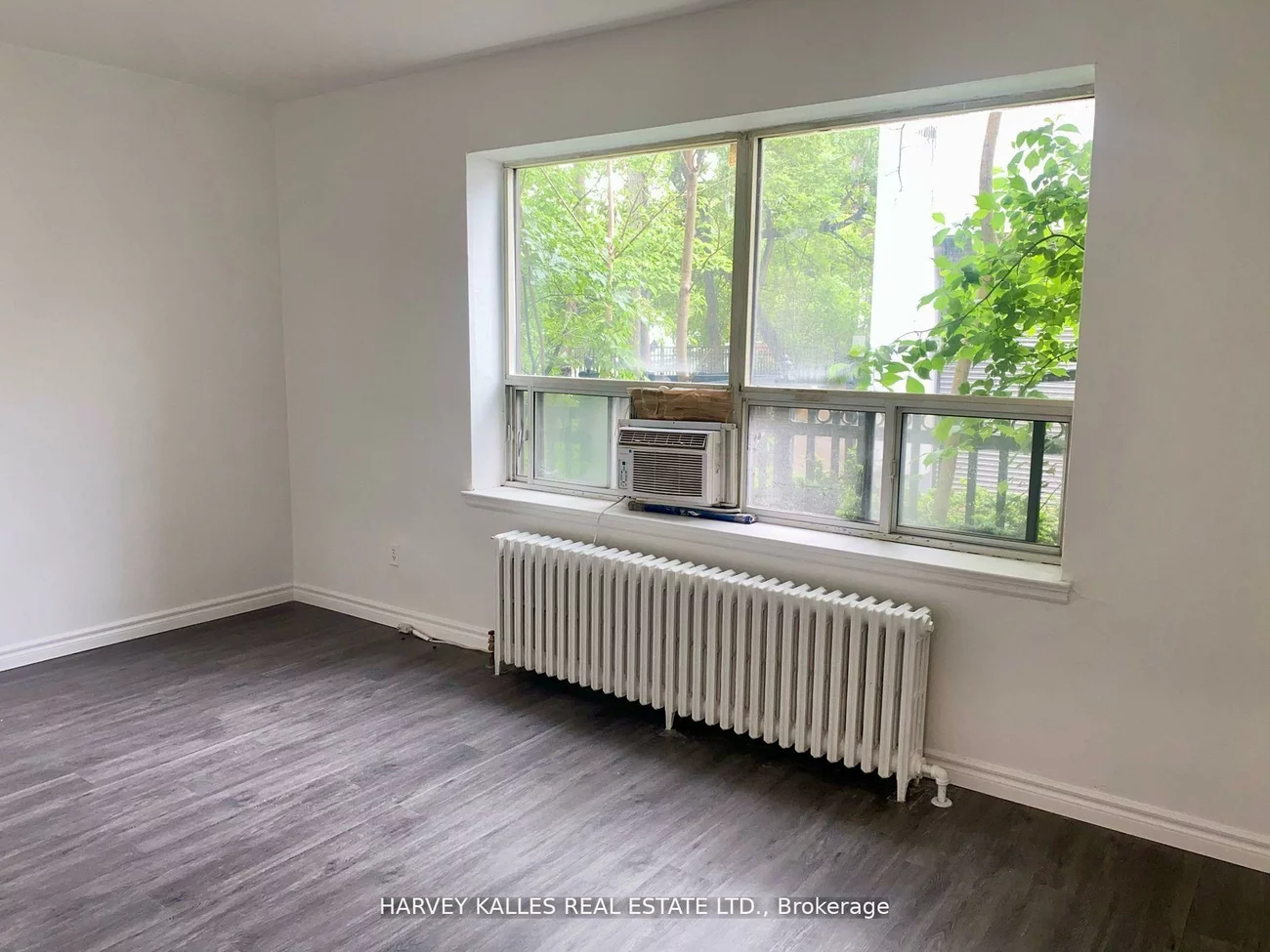 1582, Bathurst, Humewood-Cedarvale, Toronto