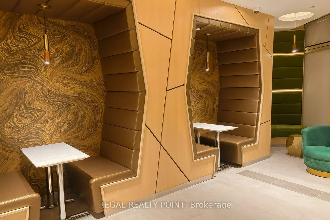 21, Carlton, Church-Yonge Corridor, Toronto