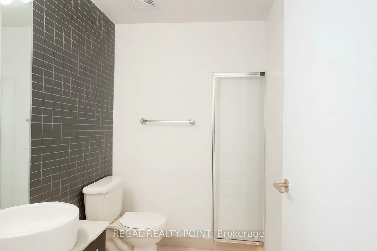 21, Carlton, Church-Yonge Corridor, Toronto