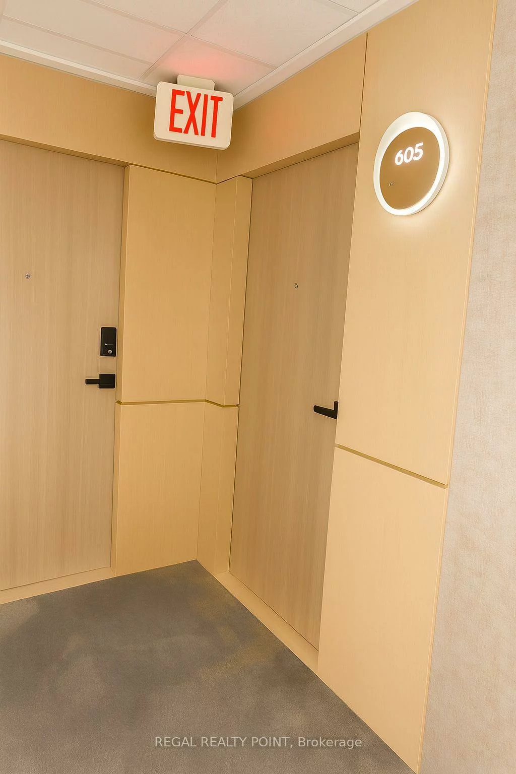 21, Carlton, Church-Yonge Corridor, Toronto