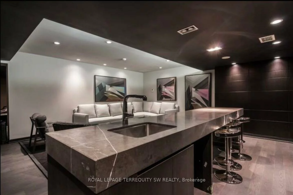 8, The Esplanade, Waterfront Communities C8, Toronto