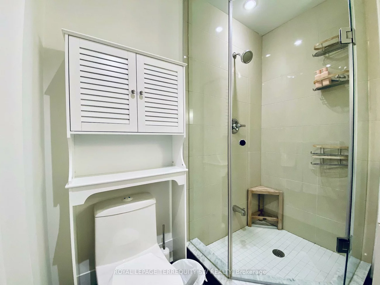 8, The Esplanade, Waterfront Communities C8, Toronto