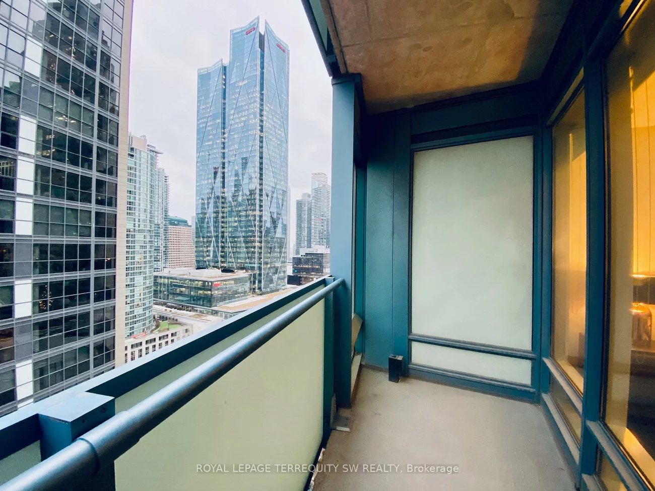 8, The Esplanade, Waterfront Communities C8, Toronto