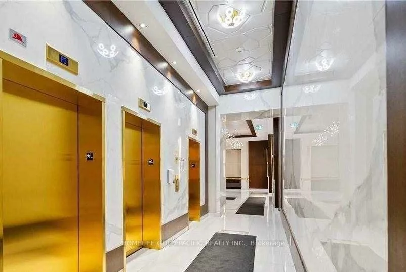 591, Sheppard, Bayview Village, Toronto