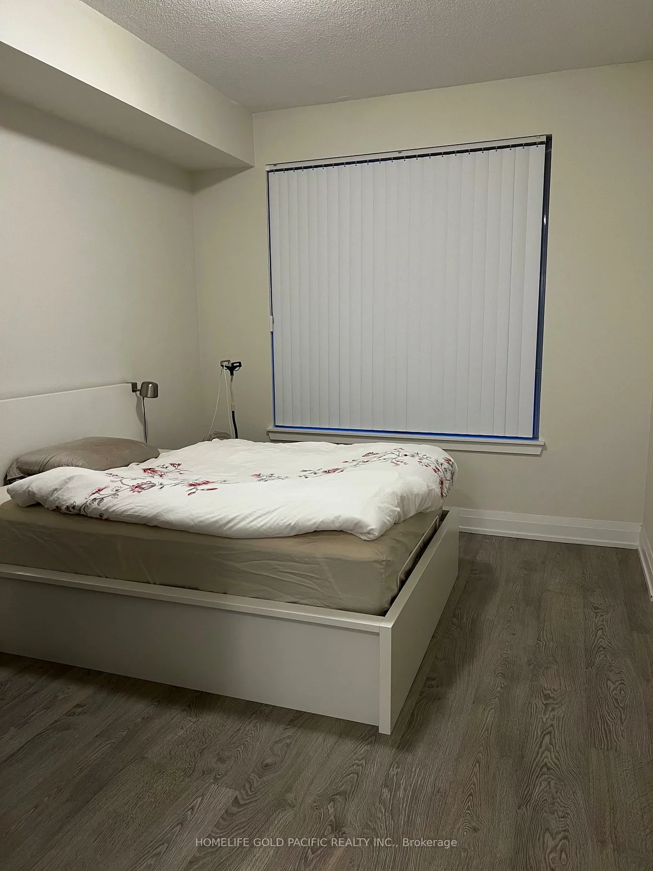 591, Sheppard, Bayview Village, Toronto