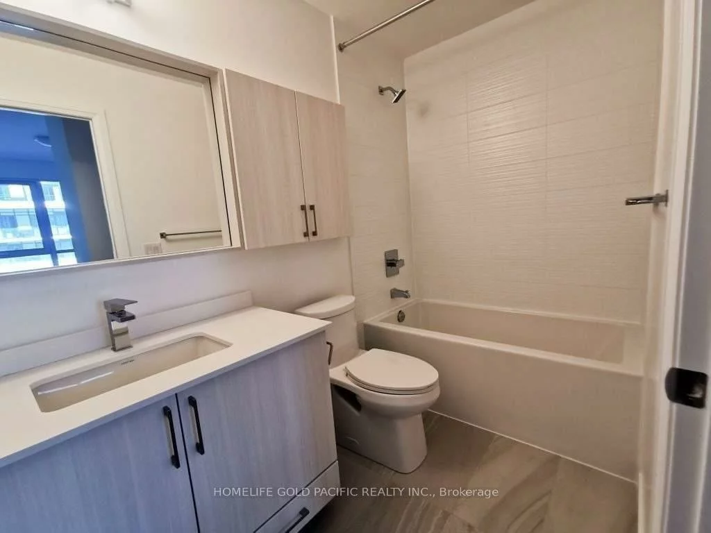 591, Sheppard, Bayview Village, Toronto