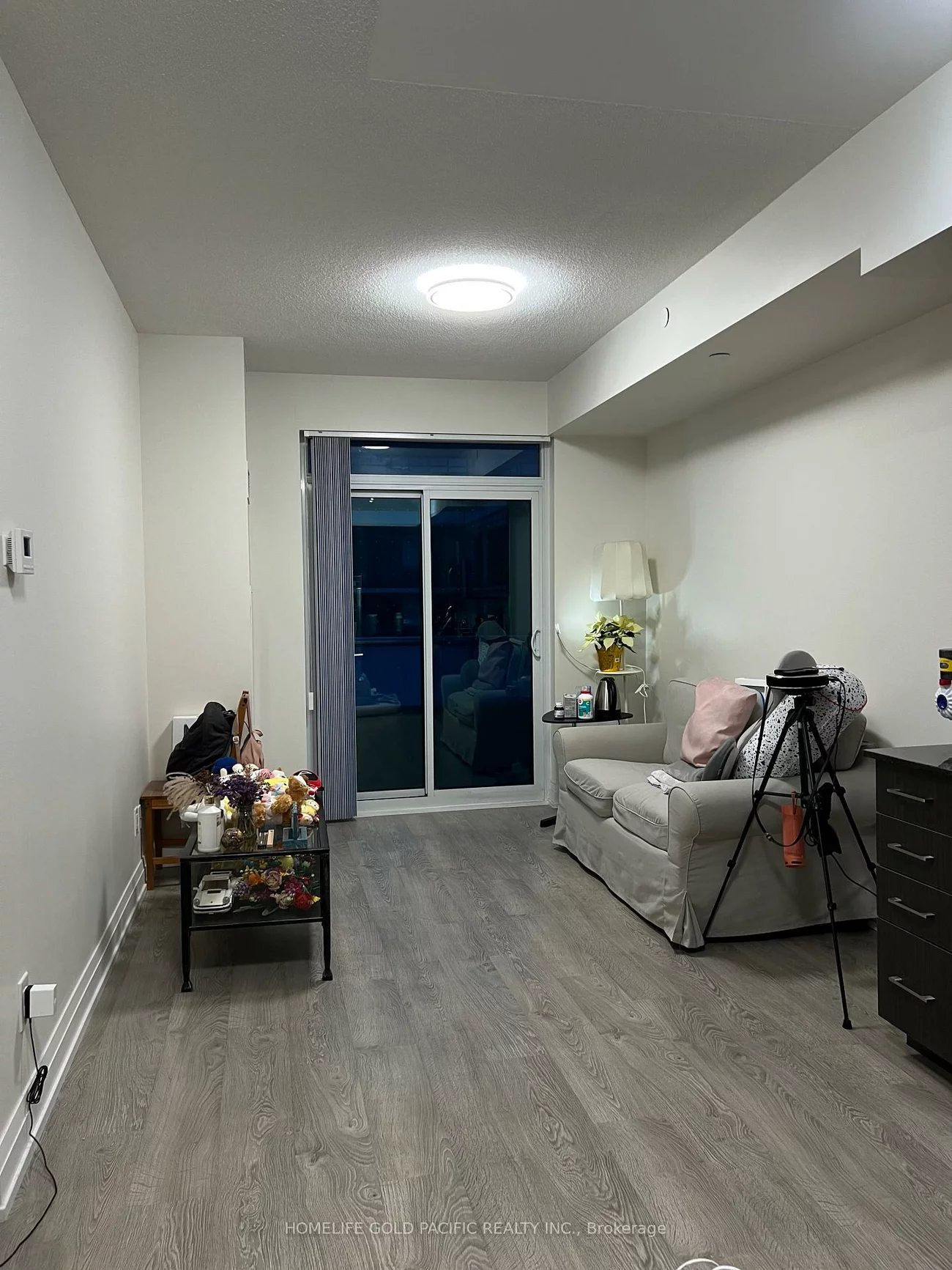 591, Sheppard, Bayview Village, Toronto