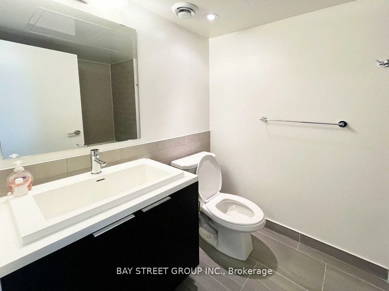 6, Sonic, Flemingdon Park, Toronto