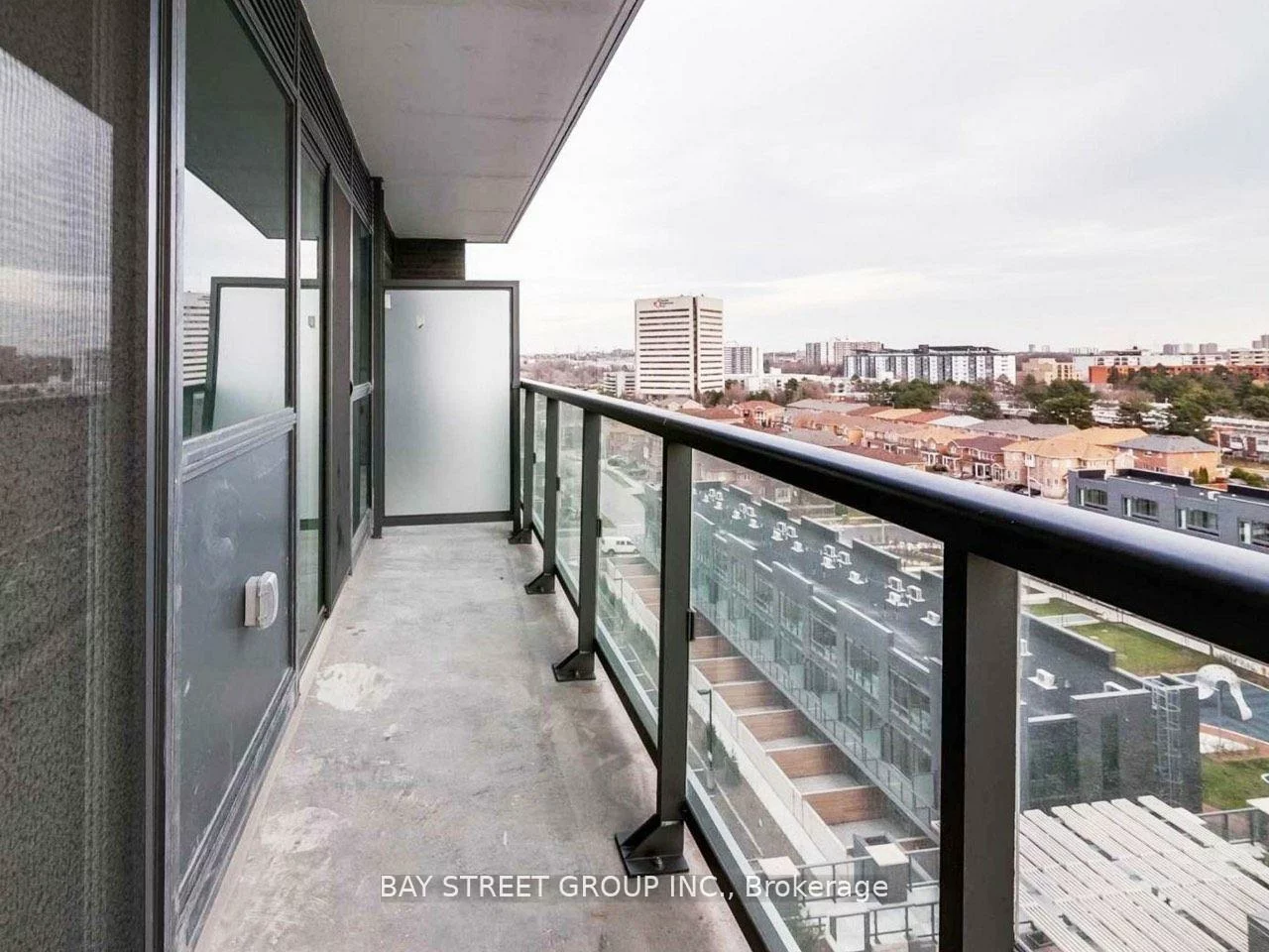 6, Sonic, Flemingdon Park, Toronto