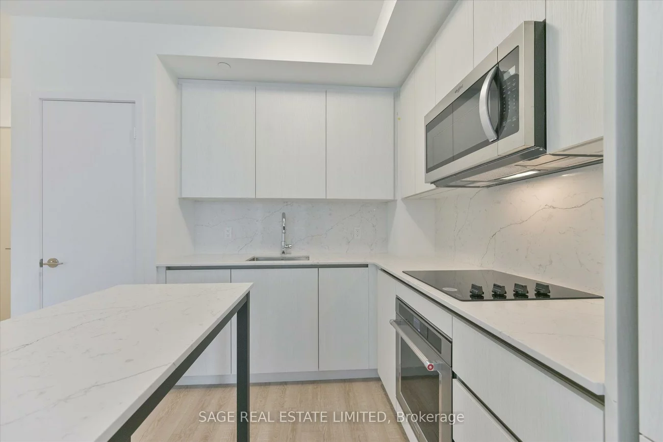 15, Richardson, Waterfront Communities C8, Toronto