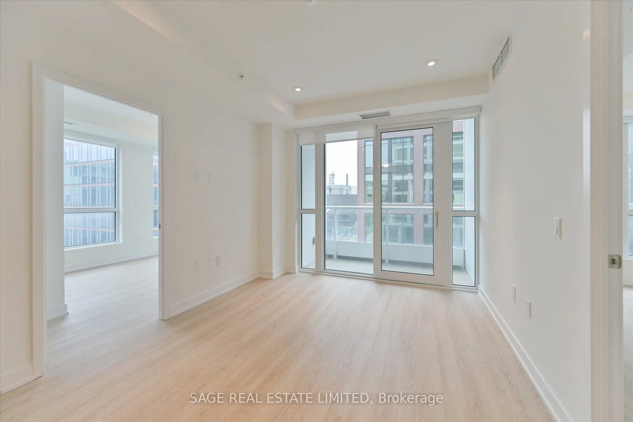 15, Richardson, Waterfront Communities C8, Toronto