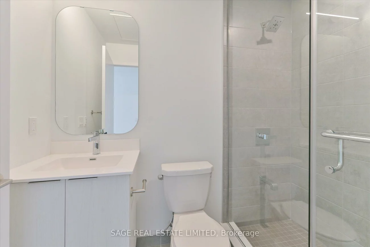 15, Richardson, Waterfront Communities C8, Toronto