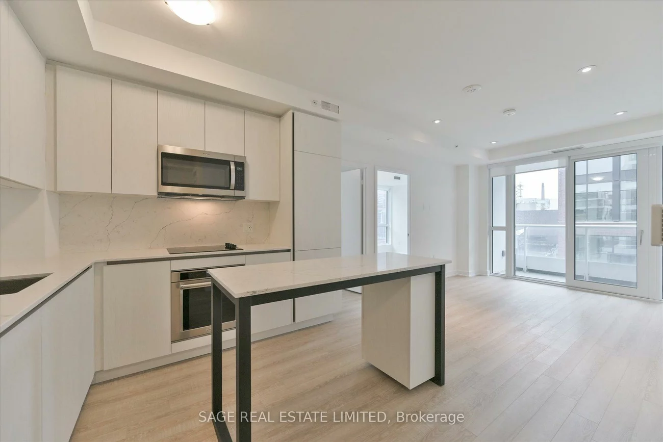 15, Richardson, Waterfront Communities C8, Toronto