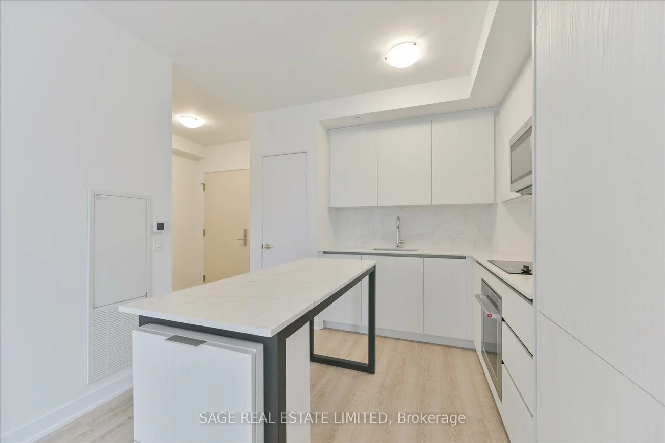 15, Richardson, Waterfront Communities C8, Toronto