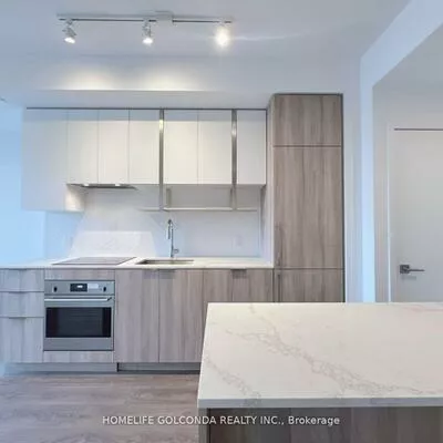 15, Holmes, Willowdale East, Toronto