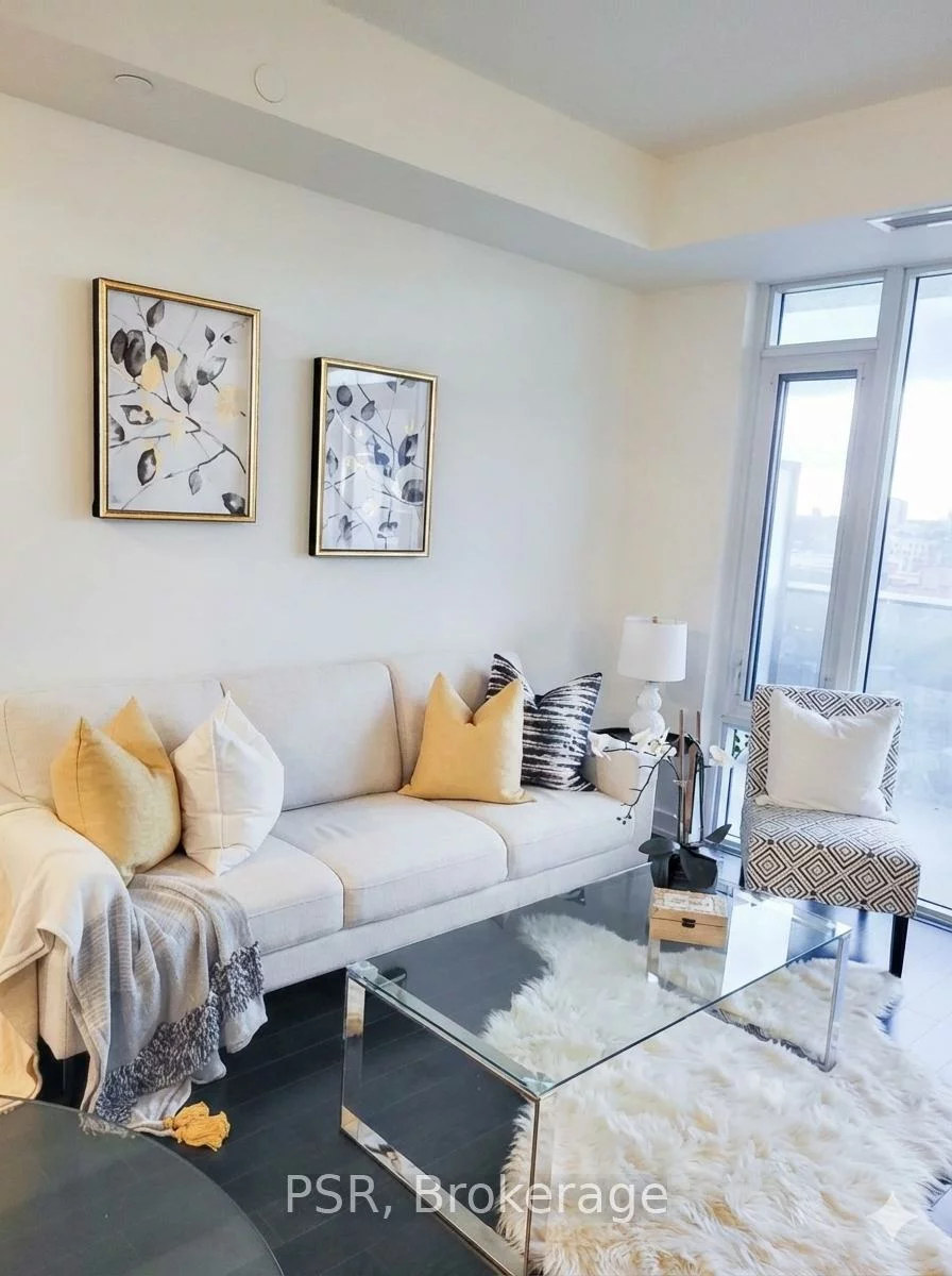 330, Richmond, Waterfront Communities C1, Toronto