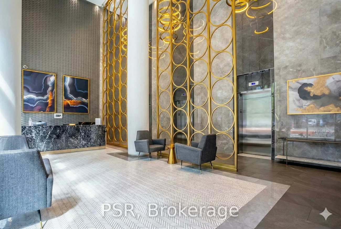 330, Richmond, Waterfront Communities C1, Toronto