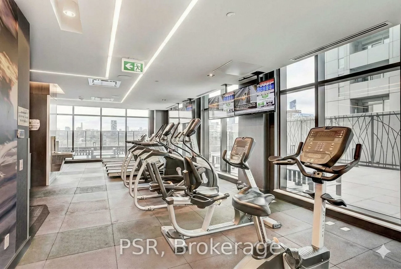 330, Richmond, Waterfront Communities C1, Toronto