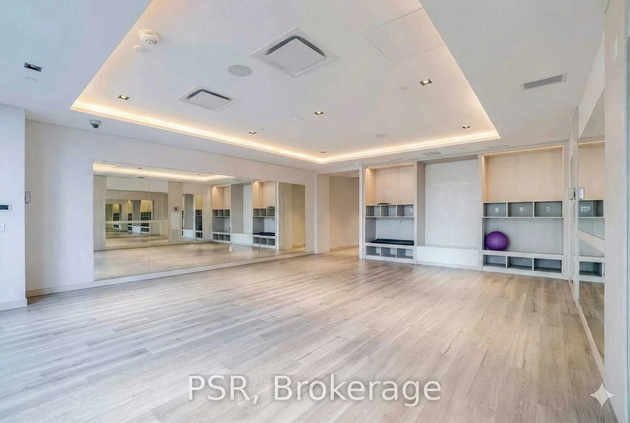 330, Richmond, Waterfront Communities C1, Toronto