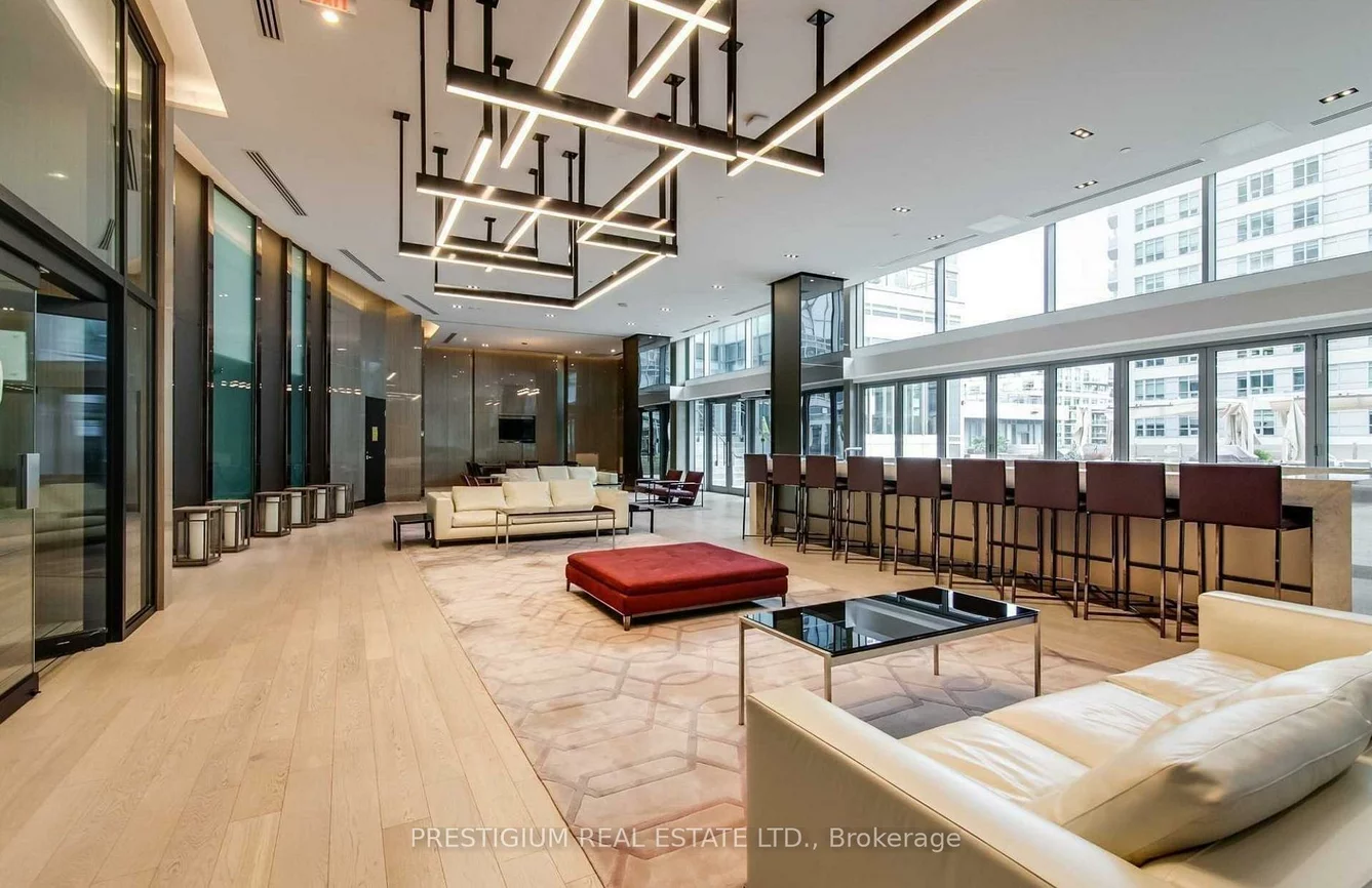 98, Lillian, Mount Pleasant West, Toronto