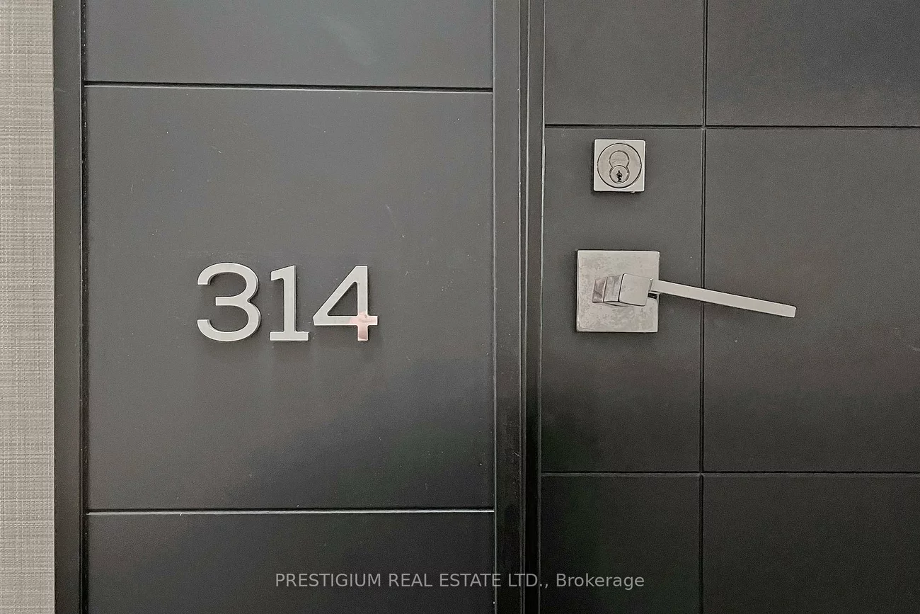 98, Lillian, Mount Pleasant West, Toronto