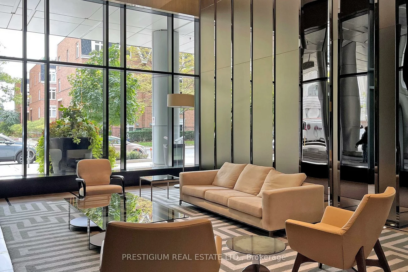 98, Lillian, Mount Pleasant West, Toronto