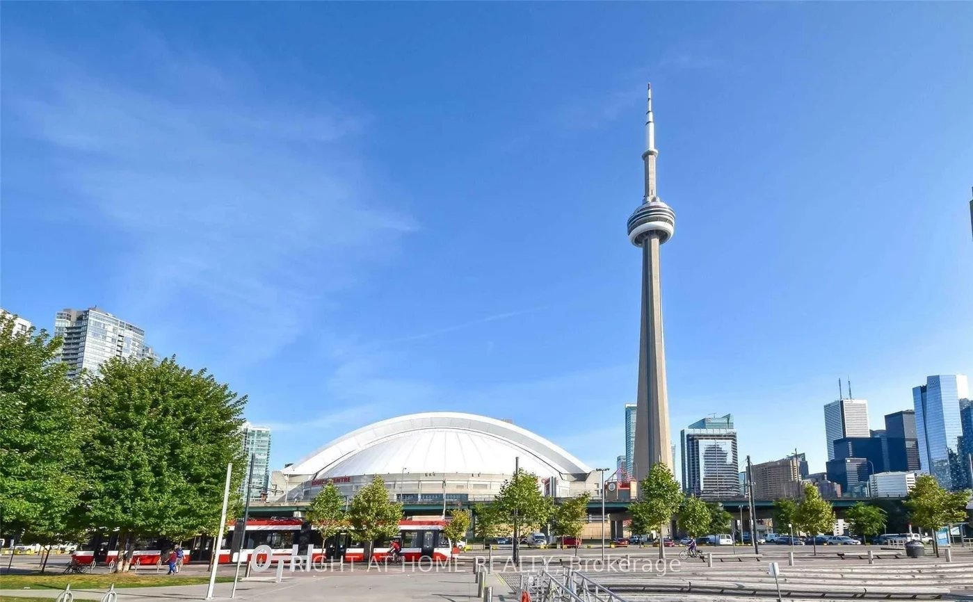 65, Bremner, Waterfront Communities C1, Toronto