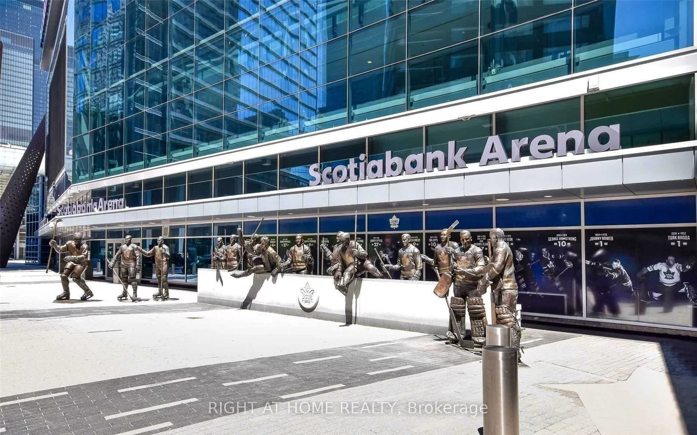 65, Bremner, Waterfront Communities C1, Toronto