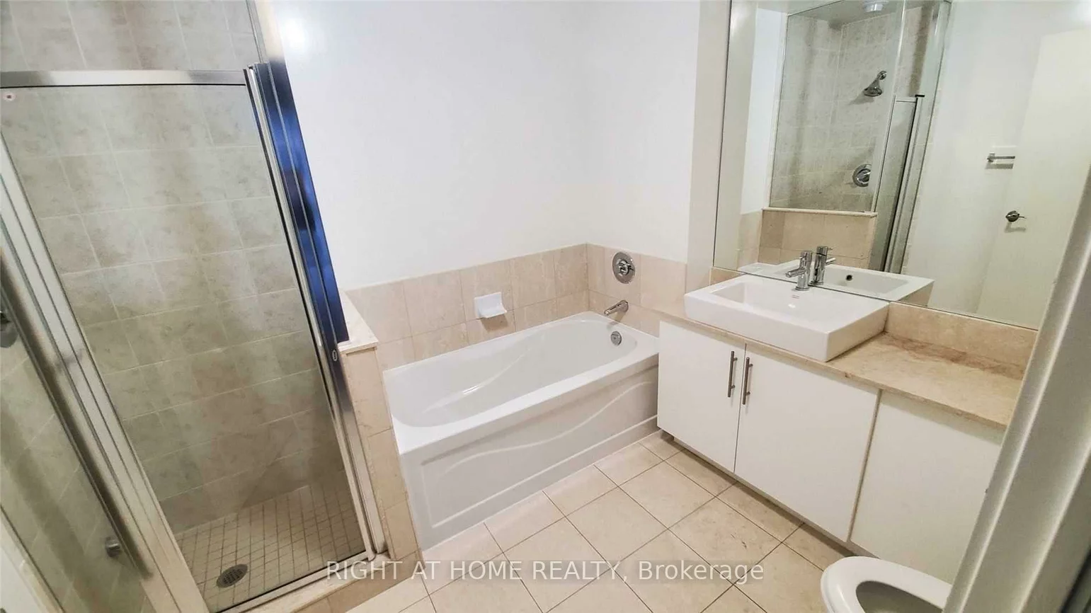 65, Bremner, Waterfront Communities C1, Toronto