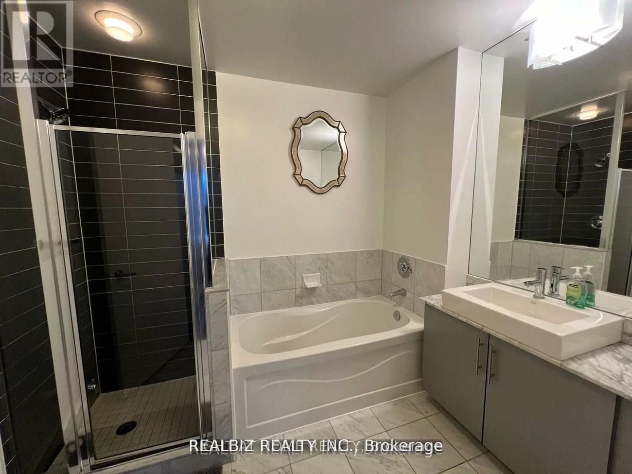 65, Bremner, Waterfront Communities C1, Toronto