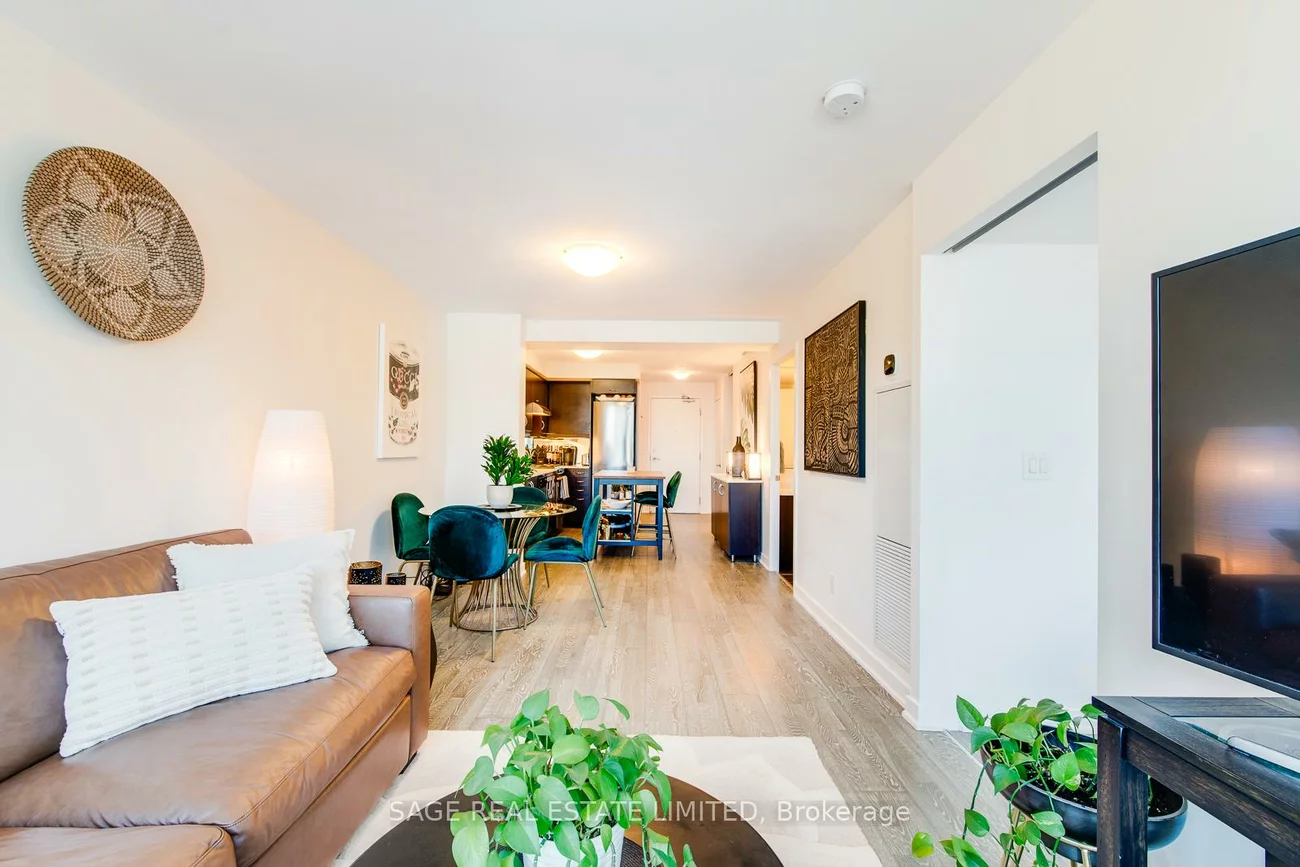 320, Richmond, Moss Park, Toronto